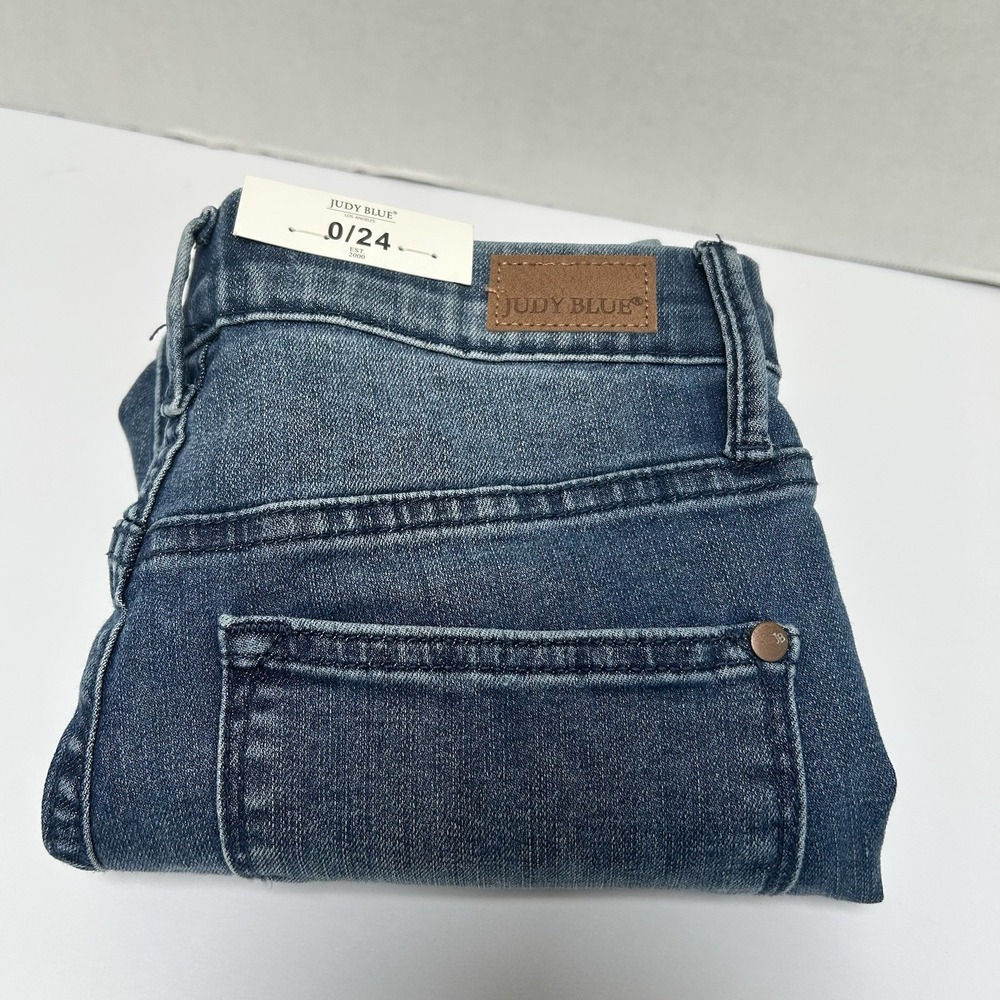 Judy Blue NWT Hi-Rise Pull On Skinny  Capri Denim Jeans Size 0/24‎ Style #78111